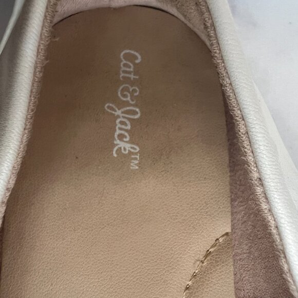 Cat & Jack Ballet Flat with Bow Detail, White, Size 1 - Picture 4 of 5